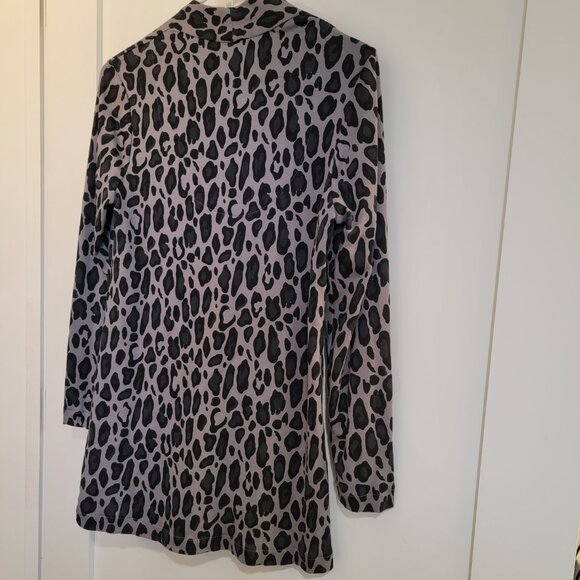 Chico's Tunic Top Animal Print Black Gray Women Size Small - Picture 12 of 14